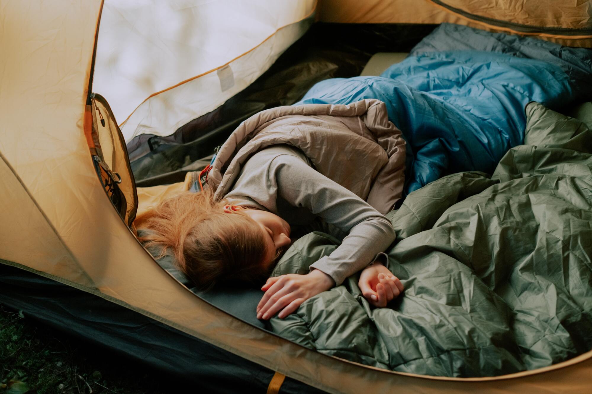 Pak om te zetten koppeling onpeilbaar Comfortabel slapen doe je op een zelfopblazende slaapmat! | DE JONG Kampeer  & Recreatie